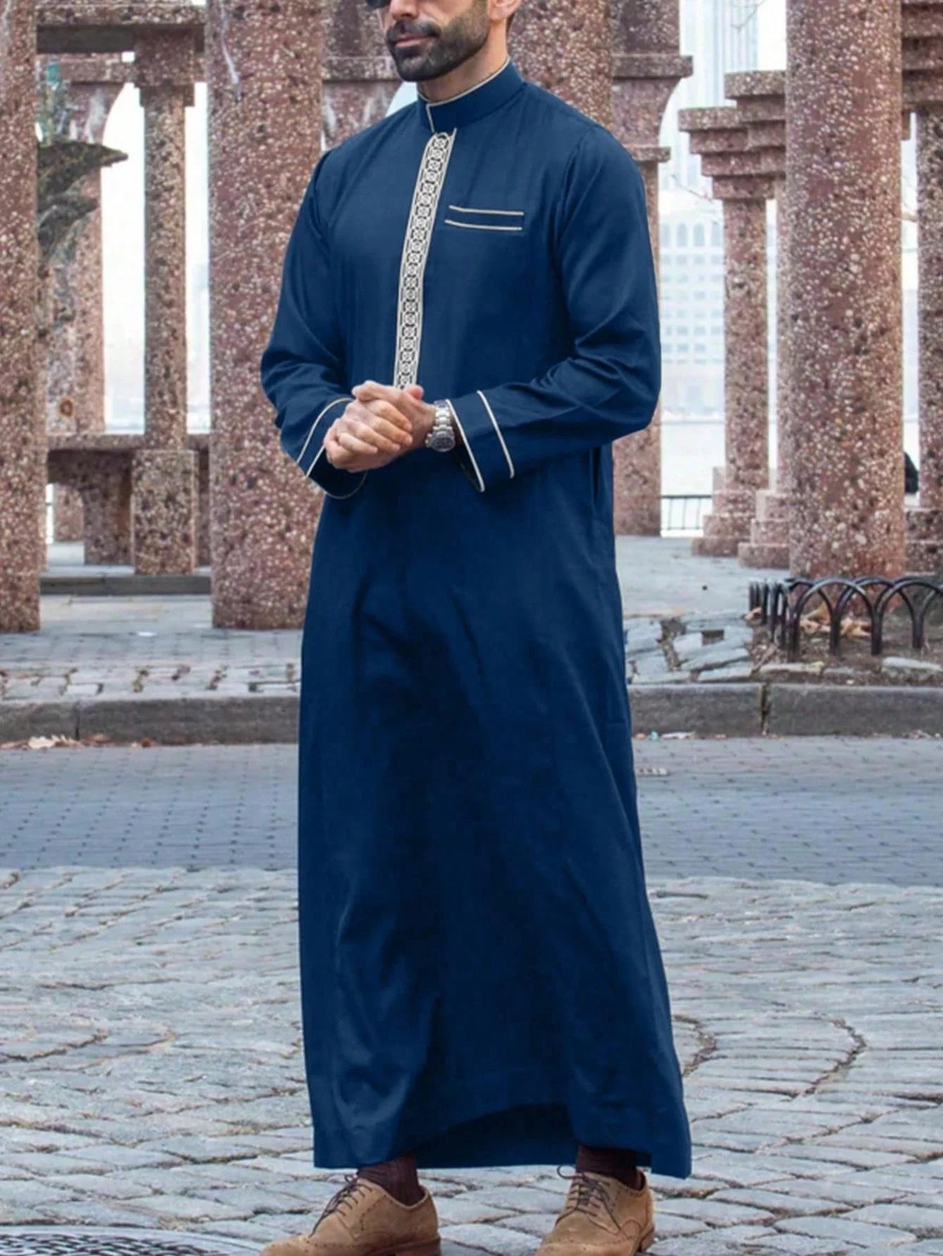 Long sleeve Muslim Men's Thobe with Collar Design